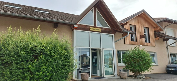 Local médical de 52 m² – Dans Maison Médicale - Drumettaz-Clarafond