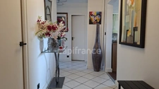 Apt 4 pièces, Dernier étage, vue panoramique, garage, cave, local vélo !!