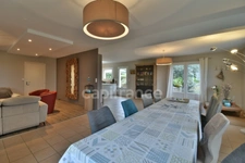 5-bedroom house with sea view