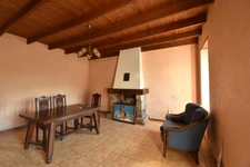 Maison en pierre avec grand terrain