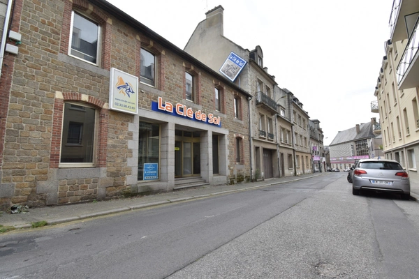 Local/bureau à vendre FLERS (61)
