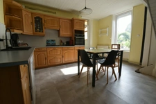 Maison en pierre rénovée – 134 m² – 3 chambres – Terrain de 1 100 m²