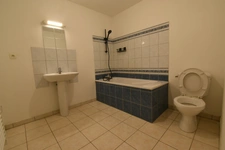 RARE À DOMFRONT-EN-POIRAIE – MAISON 4 CHAMBRES AVEC JARDIN ET GARAGE