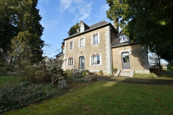 Maison à vendre 10 pièces SAINT FRAIMBAULT (61)