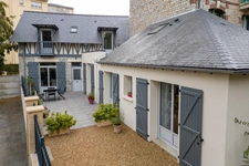 Maison de plain-pied entièrement rénovée, à 50 m du lac — cœur de Bagnoles-de-l'Orne
