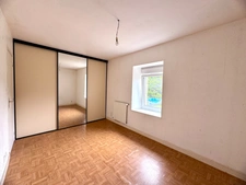 Maison à vendre 7 pièces PLOUGUIN (29)