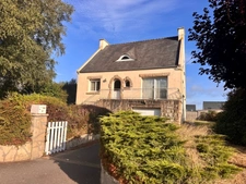 Maison à vendre 7 pièces PLOUGUIN (29)