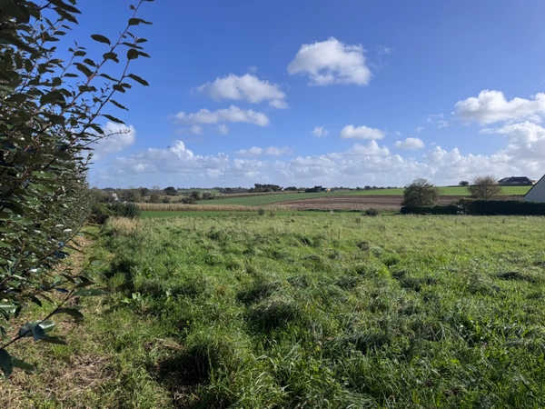 A VENDRE  SAINT PABU terrain 811M²