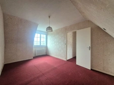Maison jumelée 5 pièces - proche commodités et école
