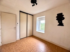 Maison à vendre 7 pièces PLOUGUIN (29)