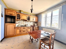 PLOUGUIN – Maison familiale de 105 m², 4 chambres et sous-sol total