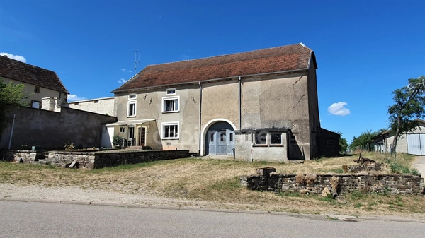 Maison en pierre 4 pièces de 120m² DAMPIERRE LES CONFLANS (70)