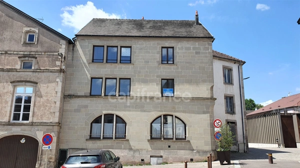 Appartement à vendre 3 pièces de 86m² LUXEUIL LES BAINS (70)