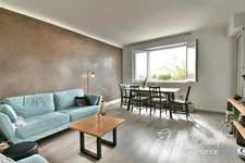 Appartement T3 lumineux avec balcons d'environ 67 m²