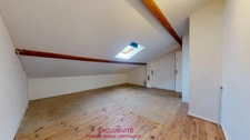 TOURVES – HOUSE TO RENOVATE 151 M² – 5 BEDROOMS – GARAGE 60 M² – LAND 1,210 M² – SOLAR PANELS
