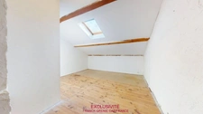TOURVES – HOUSE TO RENOVATE 151 M² – 5 BEDROOMS – GARAGE 60 M² – LAND 1,210 M² – SOLAR PANELS