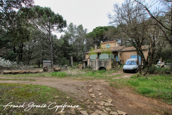 Maison viager à vendre occupé à SIGNES (83)