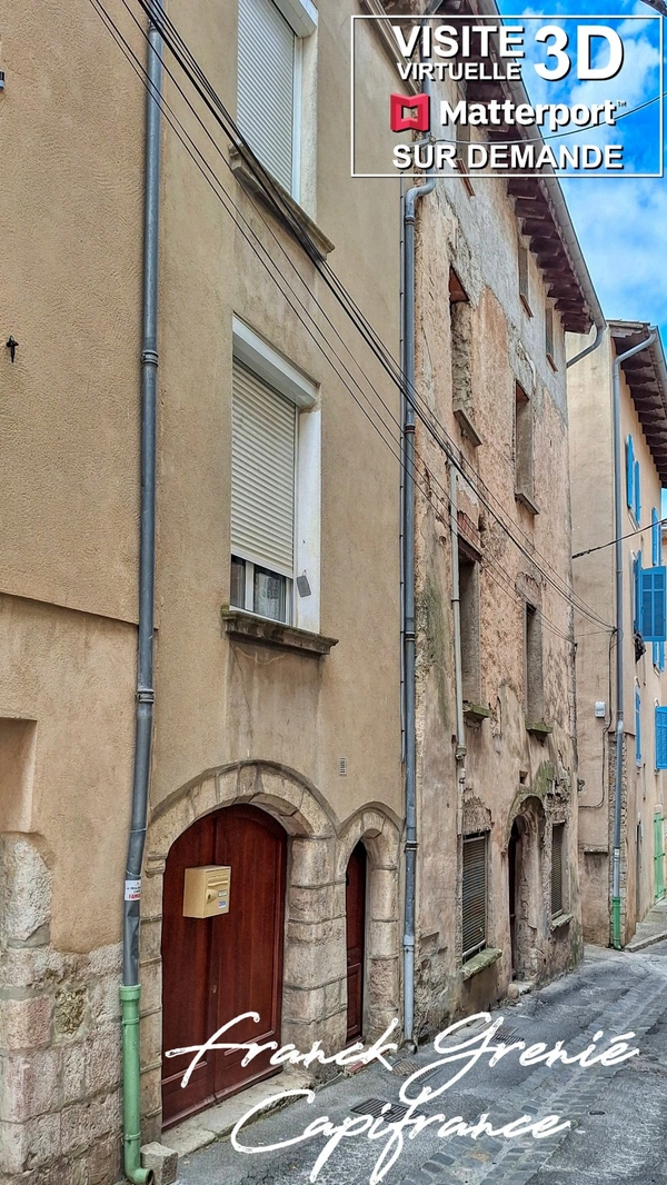 Maison à vendre 5 pièces d'environ 176m² habitable à BRIGNOLES (83)