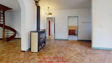 TOURVES – HOUSE TO RENOVATE 151 M² – 5 BEDROOMS – GARAGE 60 M² – LAND 1,210 M² – SOLAR PANELS