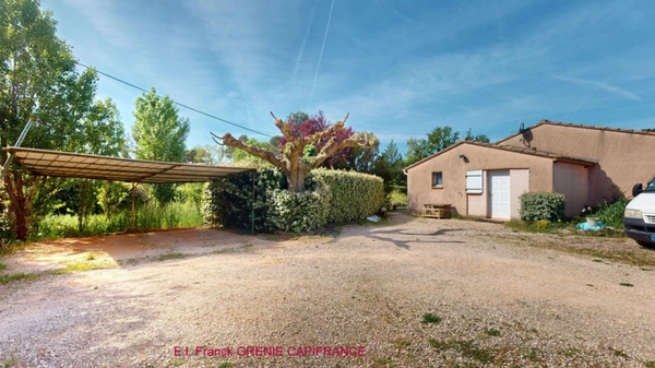 Maison à vendre 4 pièces GAREOULT (83)