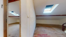 TOURVES – HOUSE TO RENOVATE 151 M² – 5 BEDROOMS – GARAGE 60 M² – LAND 1,210 M² – SOLAR PANELS