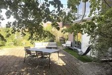 A vendre immeuble professionnel 360 m2 sur 1363 M3 de terrain clos et arboré  à CLERMONT FERRAND (63)