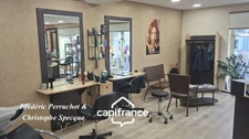 Puy de Dome CHABRELOCHE (63): A vendre salon de coiffure Homme et  Femme
