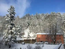Puy de dôme – France- proche Issoire (63500) -A vendre hôtel de charme haut de gamme  – Spa - Table d’hôtes – Bar à Whisky