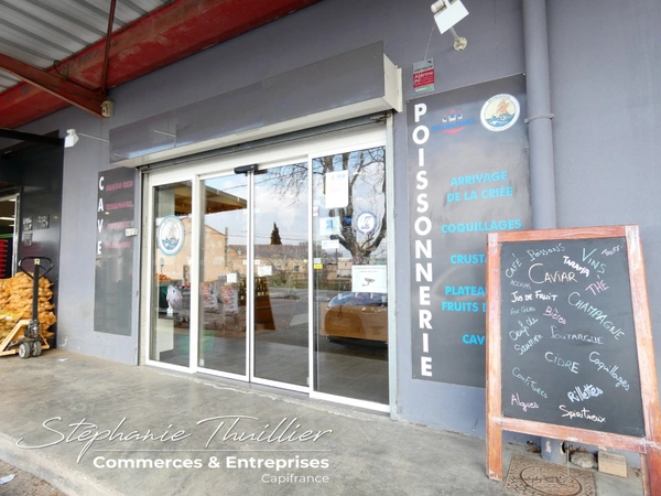 Fonds de commerce poissonnerie, cave à vin, épicerie fine à vendre à proximité de Saint-Maximin