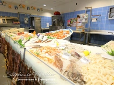 Fonds de commerce poissonnerie, cave à vin, épicerie fine à vendre à proximité de Saint-Maximin