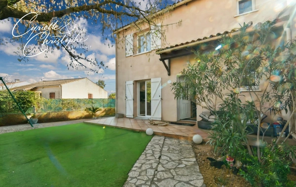 Dpt Hérault (34), à vendre à SAINT ANDRE DE SANGONIS, maison familiale T5 112m² sur terrain de 344m²