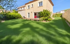 Dpt Hérault (34), à vendre à GIGNAC, maison T5 105m² sur terrain de 300m²