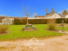 Rare à Pierre-de-Bresse – A vendre Maison familiale de 9 pièces avec piscine sur plus de 7 000 m² de terrain