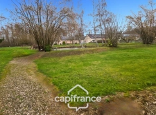 Rare à Pierre-de-Bresse – A vendre Maison familiale de 9 pièces avec piscine sur plus de 7 000 m² de terrain