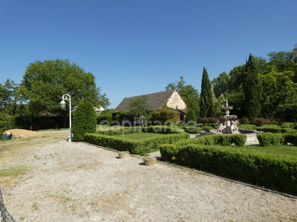Maison à vendre 13 pièces SAINT MARTIN EN BRESSE (71)