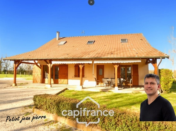 Maison à vendre 8 pièces LOUHANS(71)