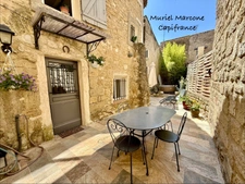 Maison de ville de 81 m² avec jardin privatif de 50 m2 et cave voûtée à vendre PERTUIS (84)