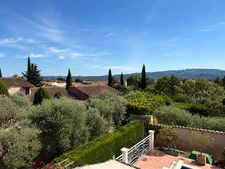 Maison à vendre 6 pièces 130 m2, dépendance, piscine, jardin  LAURIS (84)