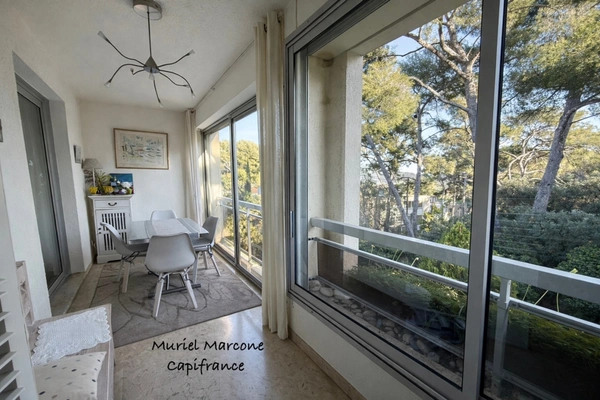 Appartement à vendre 2 pièces  47 m2 SANARY SUR MER (83)