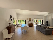 House for sale 293 m2, swimming pool, workshop plot of 7600 m2 LOURMARIN (84)