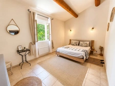 Mas du XVIIIe siècle de 210 m2, piscine, jardin de 6400 m2  OPPEDE (84)