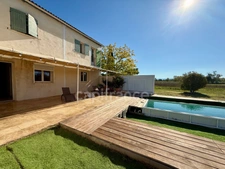 124 m2 apartment for sale 5 rooms Garden 556 m2 Swimming pool VILLELAURE (84)