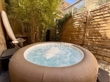 81 m² town house with private 50 m² garden and vaulted cellar for sale in PERTUIS (84)