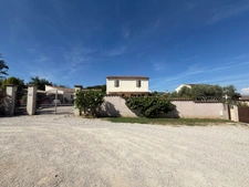 Maison à vendre 6 pièces 130 m2, dépendance, piscine, jardin  LAURIS (84)