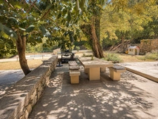 Mas du XVIIIe siècle de 210 m2, piscine, jardin de 6400 m2  OPPEDE (84)