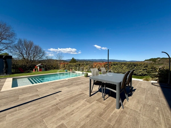 Maison récente à vendre 4 pièces 98 m2, piscine, garage sur 421 m2 PERTUIS (84)