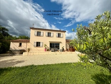 Maison à vendre 6 pièces LOURMARIN (84) 133m2 terrain 854 m2 garage 30 m2
