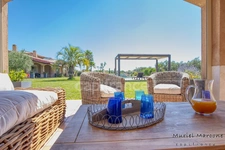 Exceptional property of 290 m2 in the heart of the Vallée des Baux-de-Provence – 25 hectare olive-growing estate for sale 7 rooms MOULES (13)