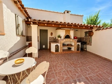Maison à vendre 6 pièces 130 m2, dépendance, piscine, jardin  LAURIS (84)