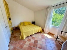 ROGNES (13) Élégante propriété Provençale de 170 m2 avec piscine et garage terrain de 5220 m2  
